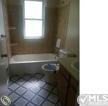 BATH.jpg