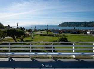 4161 Scatchet View Dr, Clinton, WA 98236