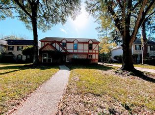 711 Loire Ln, Houston, TX 77090