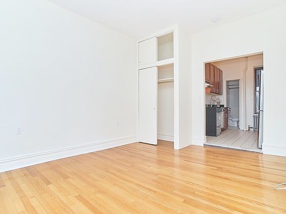 2nd image of 209 W 80th St APT 2D