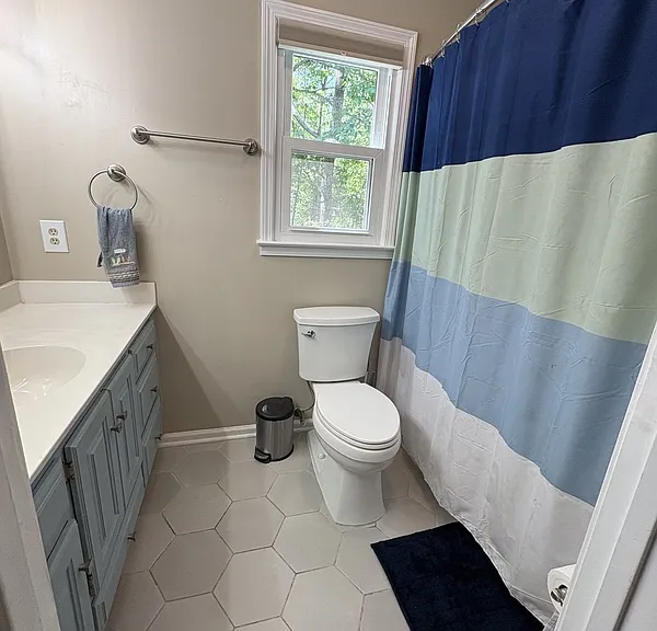 321 N Valley View Dr — Photo 14