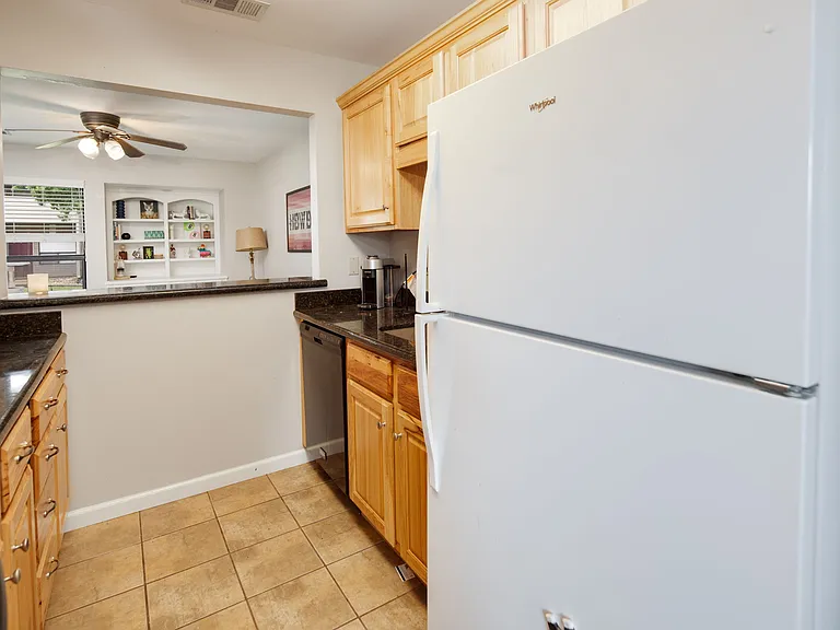 1900 Dartmouth St #G1 — Photo 6