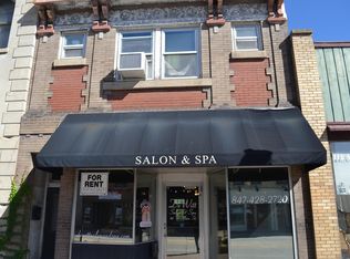 114 W Main St, Dundee, IL 60118