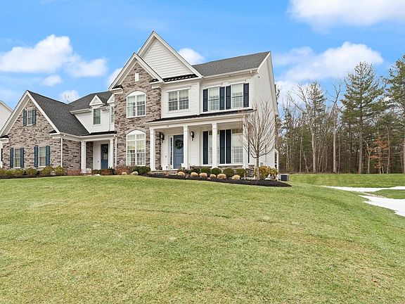 3rd image of 65 Foundry Ln