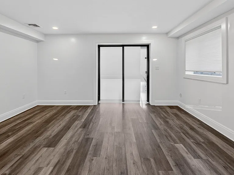 211B Slocum Way — Photo 32