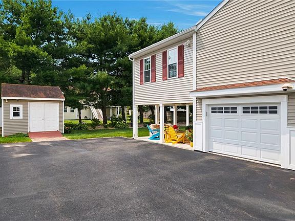 3rd image of 77 Capwell Ave