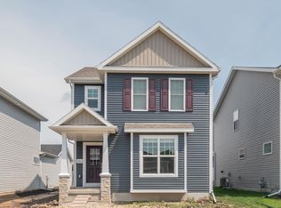 435 Campo Ln, Oregon, WI 53575