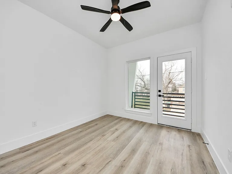 3524 Rebecca St — Photo 33