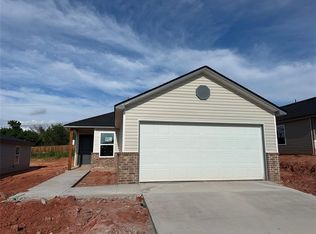1026 Stallion Dr, Guthrie, OK 73044
