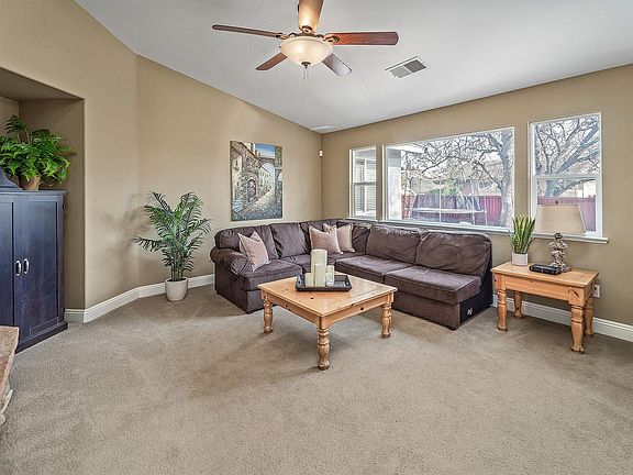 2nd image of 4055 Prairie Falcon Dr