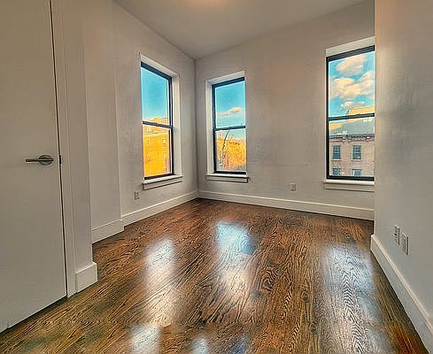 5th image of 156 Quincy St #3B