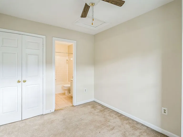 46051 Marble Ter — Photo 15