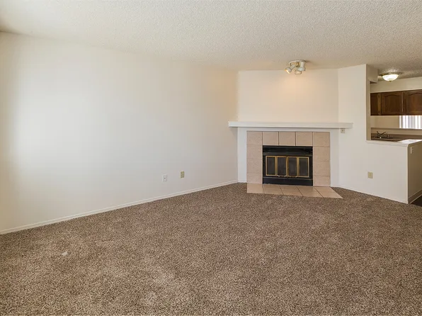 Yuma Court Townhomes, 825 Yuma St, Colorado Springs, CO 80909