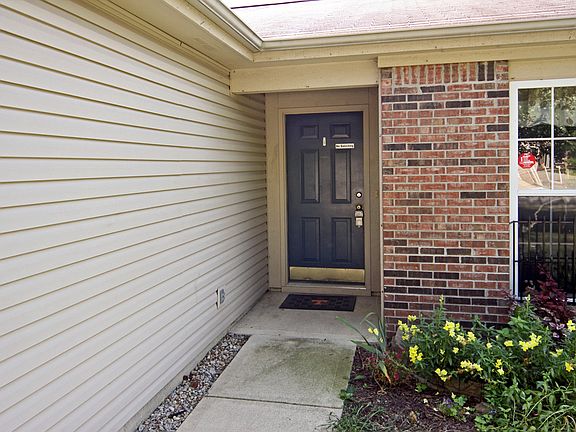 2nd image of 3421 Montgomery Dr
