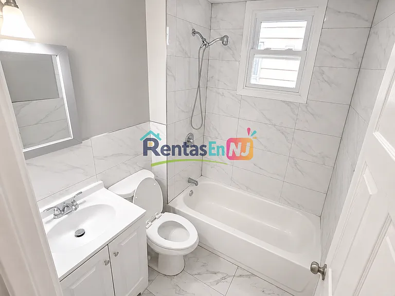 508 Norwood St #2 — Photo 8