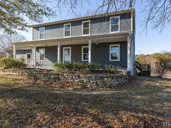 4th image of 2161 Young Rd