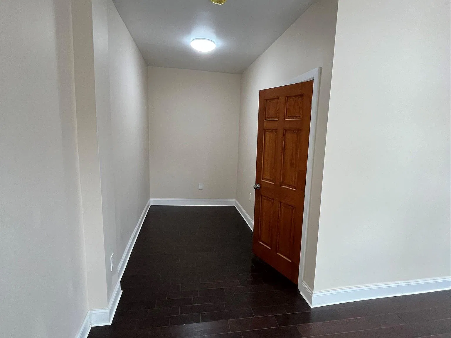 3 bed, 2.0 bath, 1175 sqft, $3,600 — Photo 4