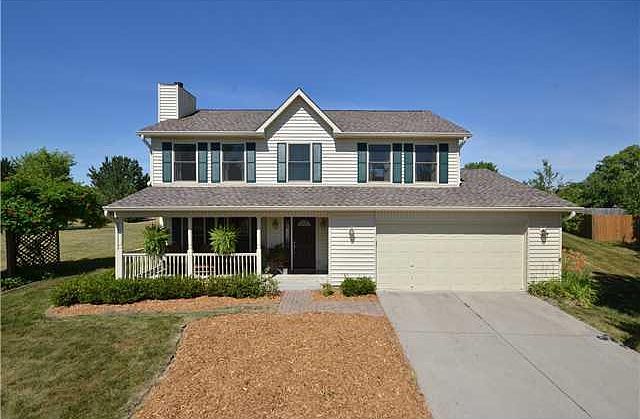 1st image of 414 S Calamus Ct