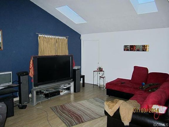 4th image of 672 S Aspen Ave