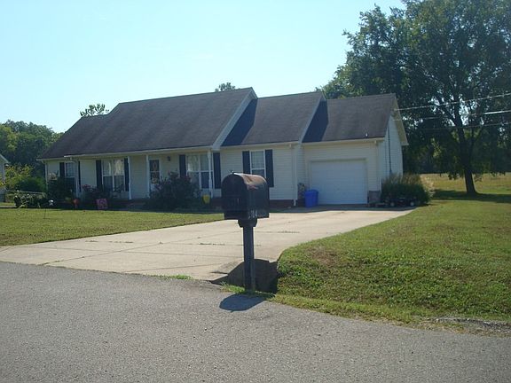 2nd image of 104 Greenwing Ct