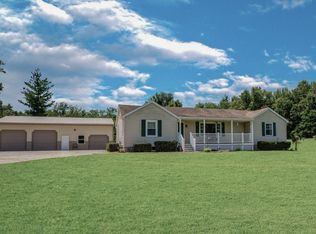 4520 Detroy Rd, Evansville, IN 47720