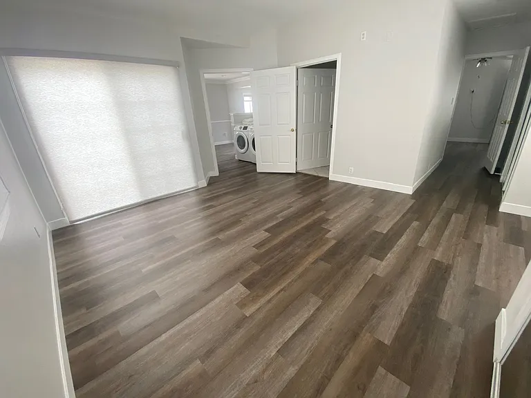 2363 Bloomdale St — Photo 18