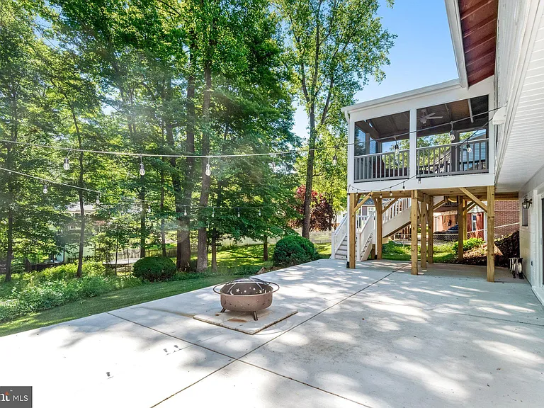 5019 Fleming Dr — Photo 44