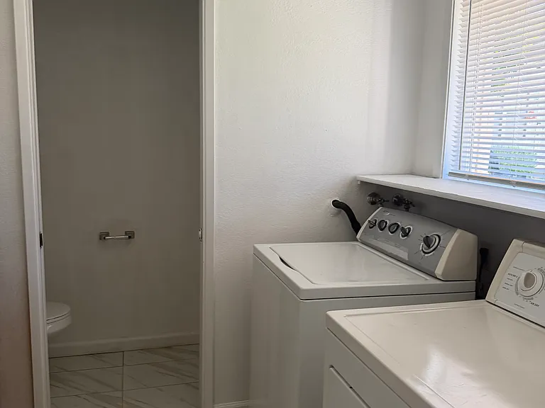 224 N Central Ave #A — Photo 14