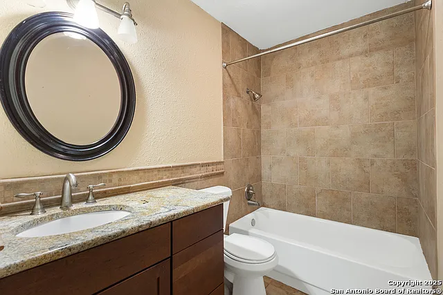 6726 Country Field Dr — Photo 19