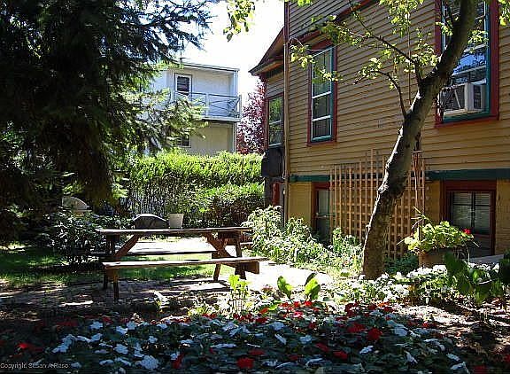 2nd image of 285 Sea Cliff Ave