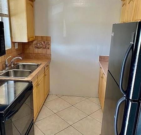 2nd image of 6048 Forest Hill Blvd APT 202