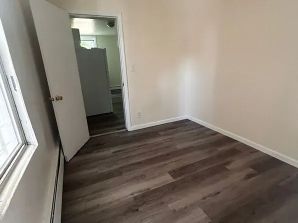 484 Walnut St, Yonkers, NY 10701