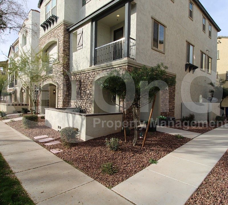 1st image of 1731 E Dogwood Ln