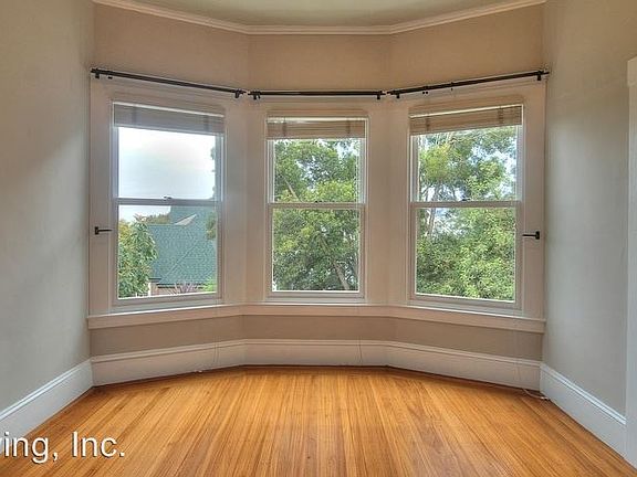 5th image of 2707 Jackson St APT 02