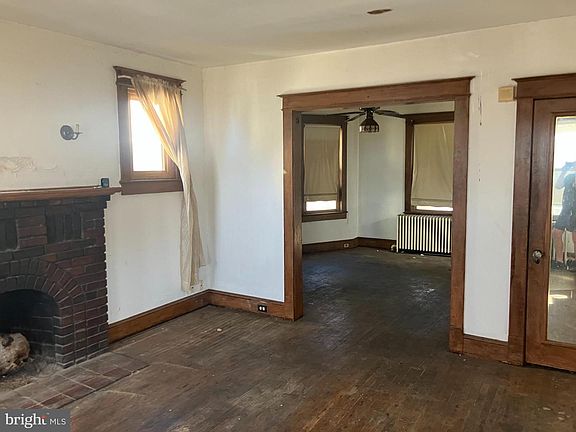 4th image of 3505 24th St NE