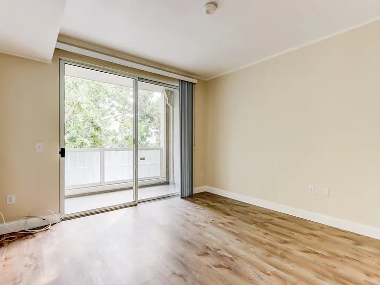 415 N 2nd St #340 — Photo 9