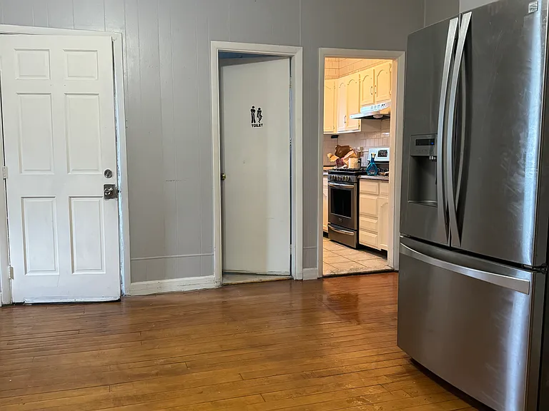 39 Opper St #1 — Photo 4