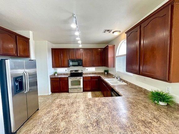 4th image of 45137 W Sage Brush Dr