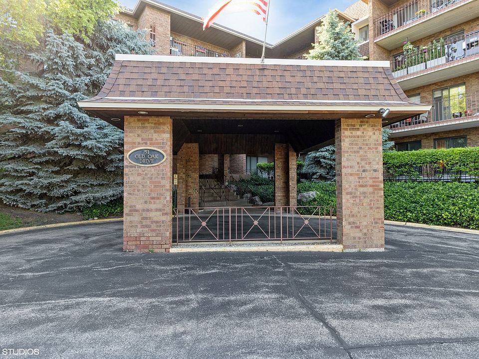 1st image of 51 Old Oak Dr APT 310
