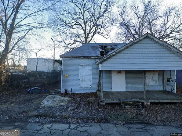 3200 Magnolia St, East Pt, GA 30344