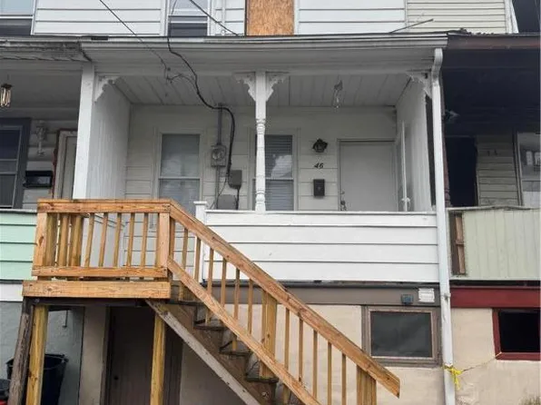 46 E Howard Ave, Coaldale, PA 18218