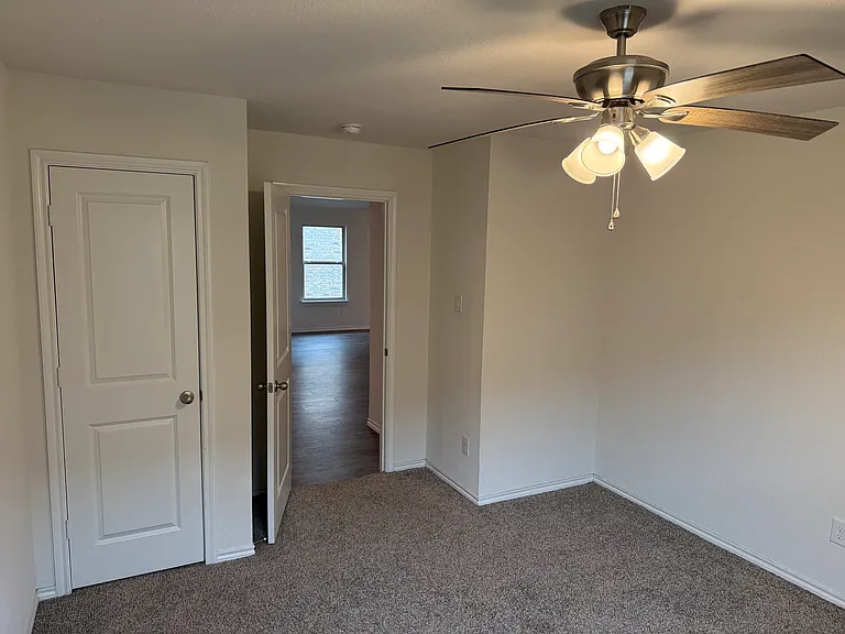 3154 Parsons St — Photo 10