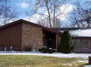 1514 E Riding Mall, South Bend, IN 46614