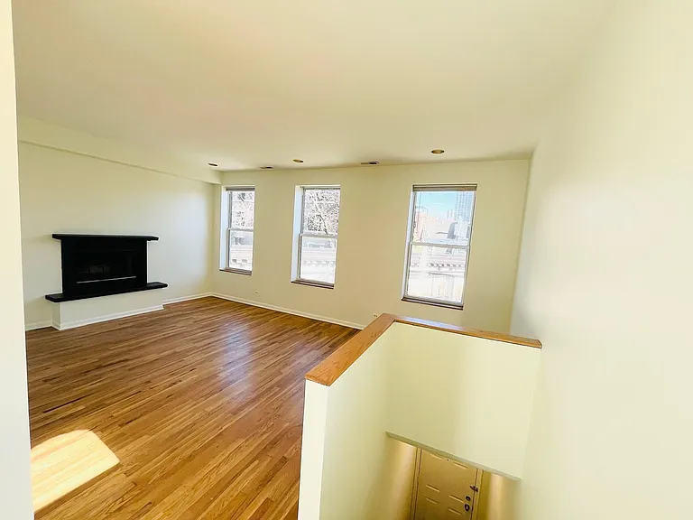 1530 N Orleans St #2 — Photo 13