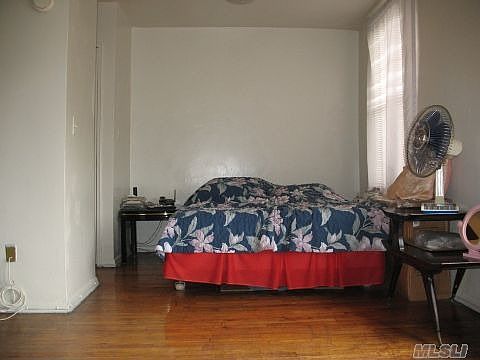 4th image of 7840 164th St APT 5B