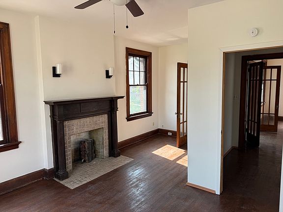 4th image of 3745 Saint Lawrence Ave