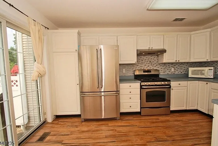 4 Prescott Ct — Photo 11