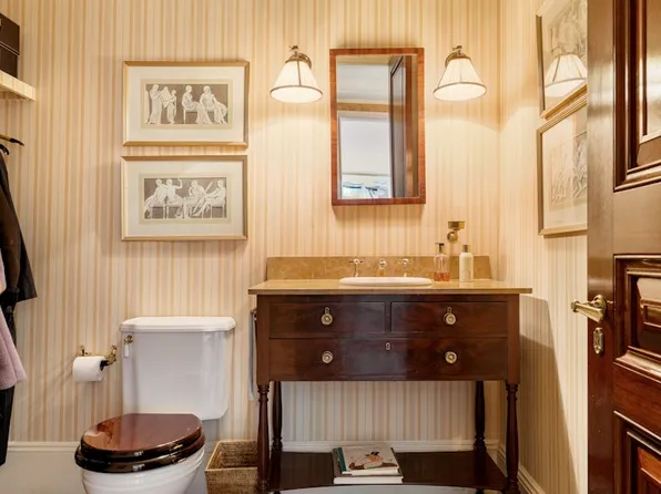 115 East 67th Street image 14 of 28