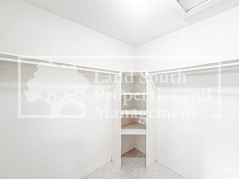 817 W Carole St #14 — Photo 10