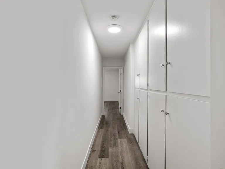 17405 Van Ness — Photo 39
